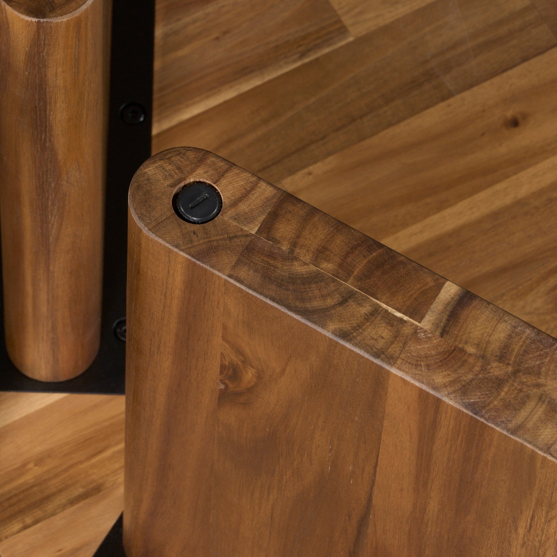 Petrilio Side/End Table - What A Room