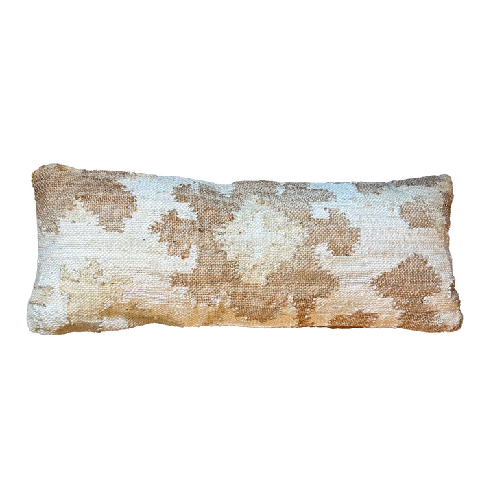 Fenora Pillow