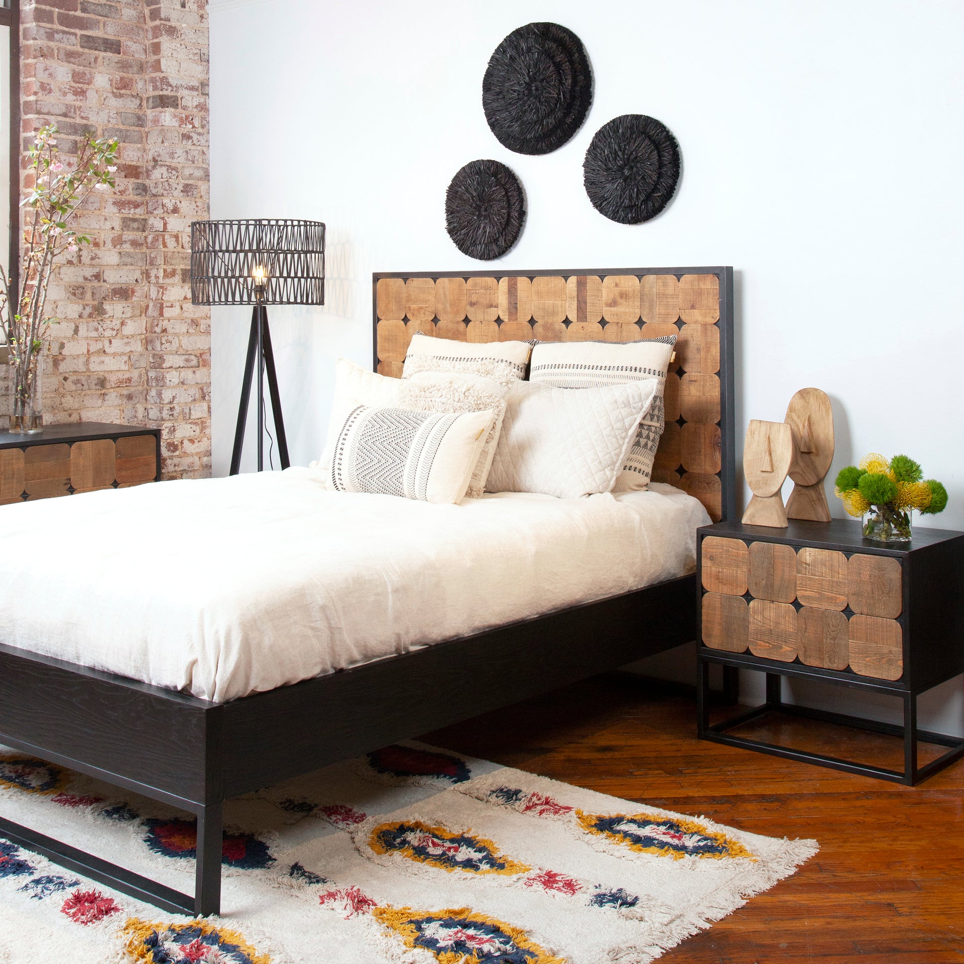 Nellie Bed - What A Room