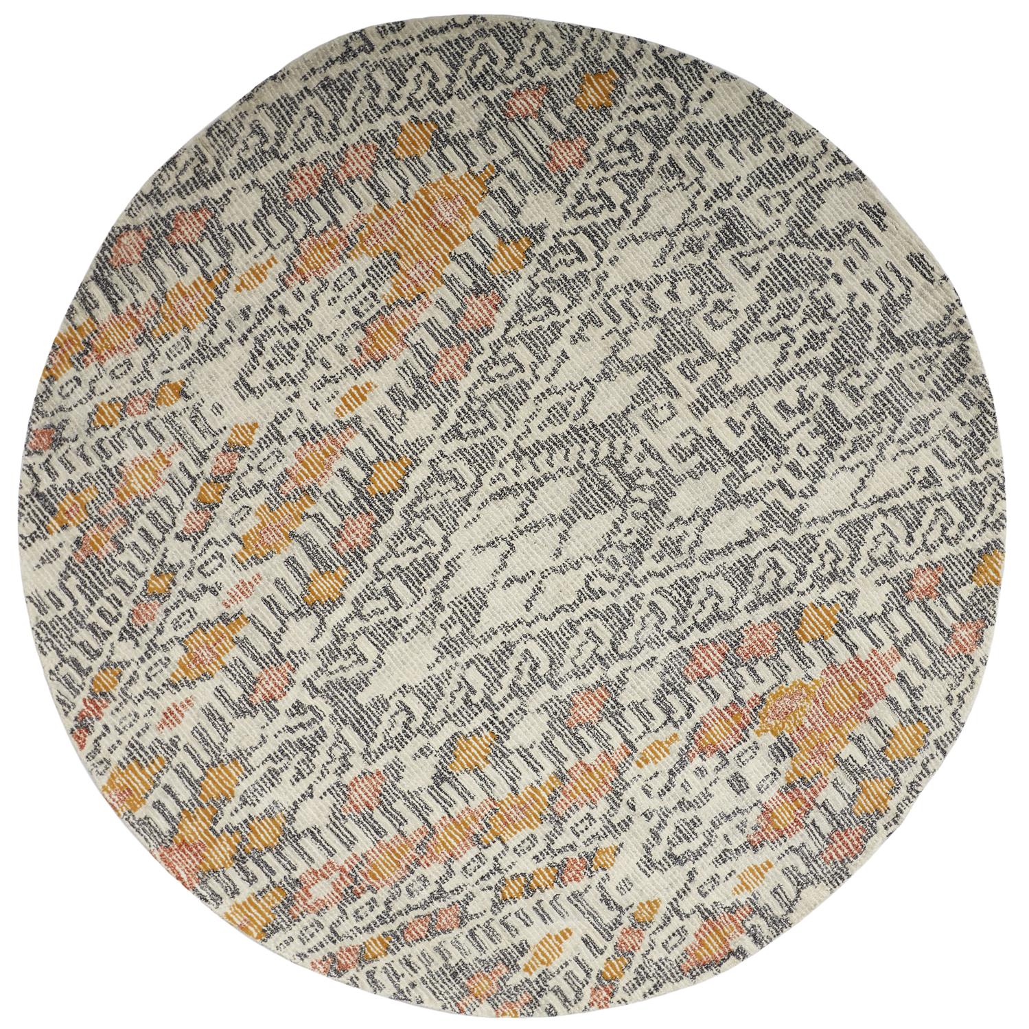 Round profile, and Old world styling on this stunning accent rug available in San Jose and the Bay Area