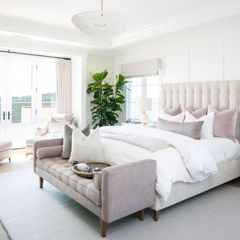 Styles for a Relaxing & Chic Bedroom