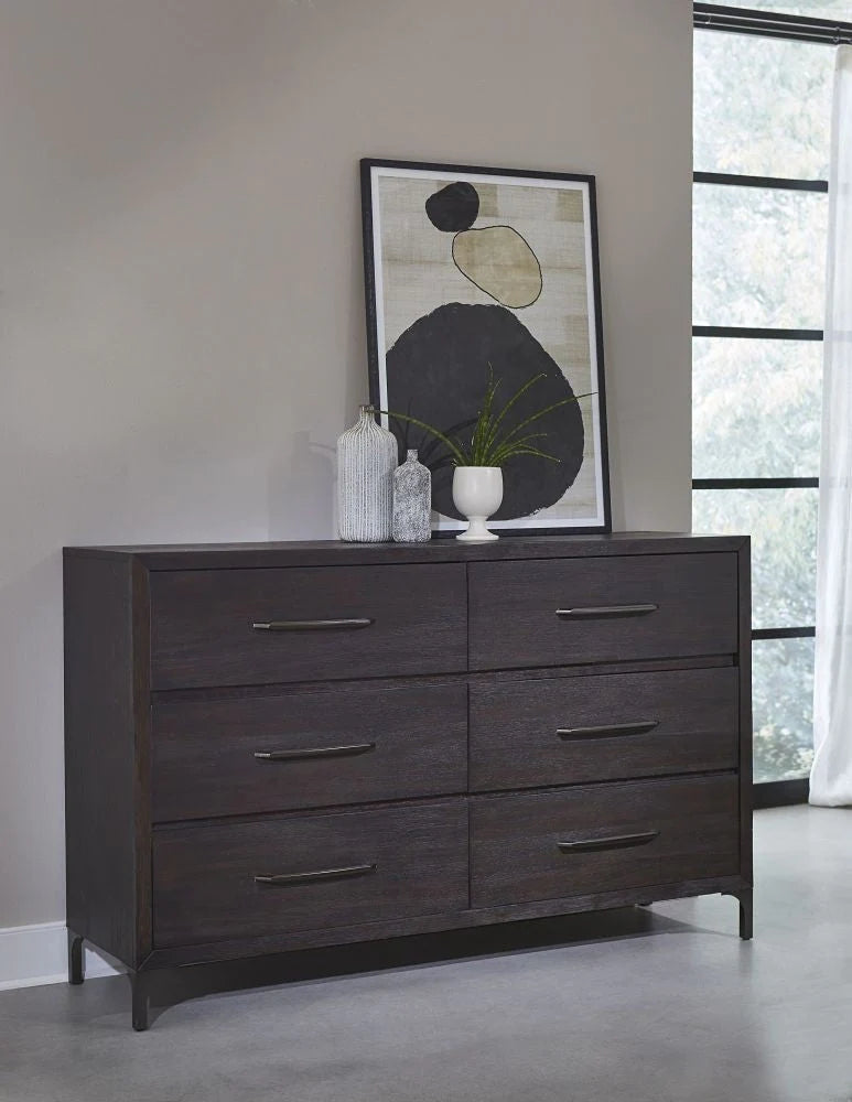Dressers & Chests