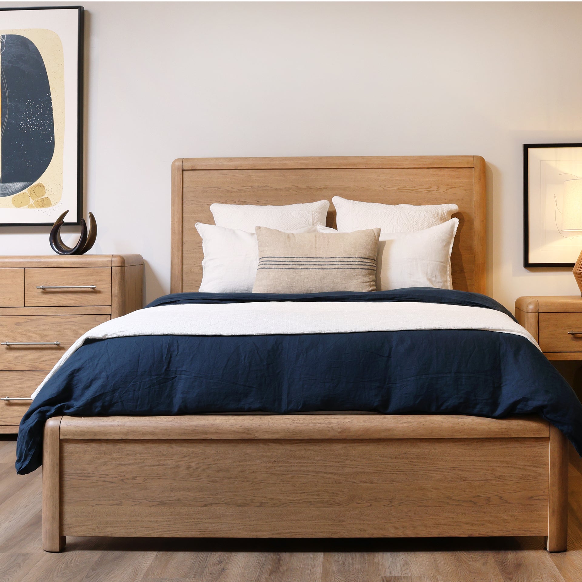 Tricia Bed - What A Room