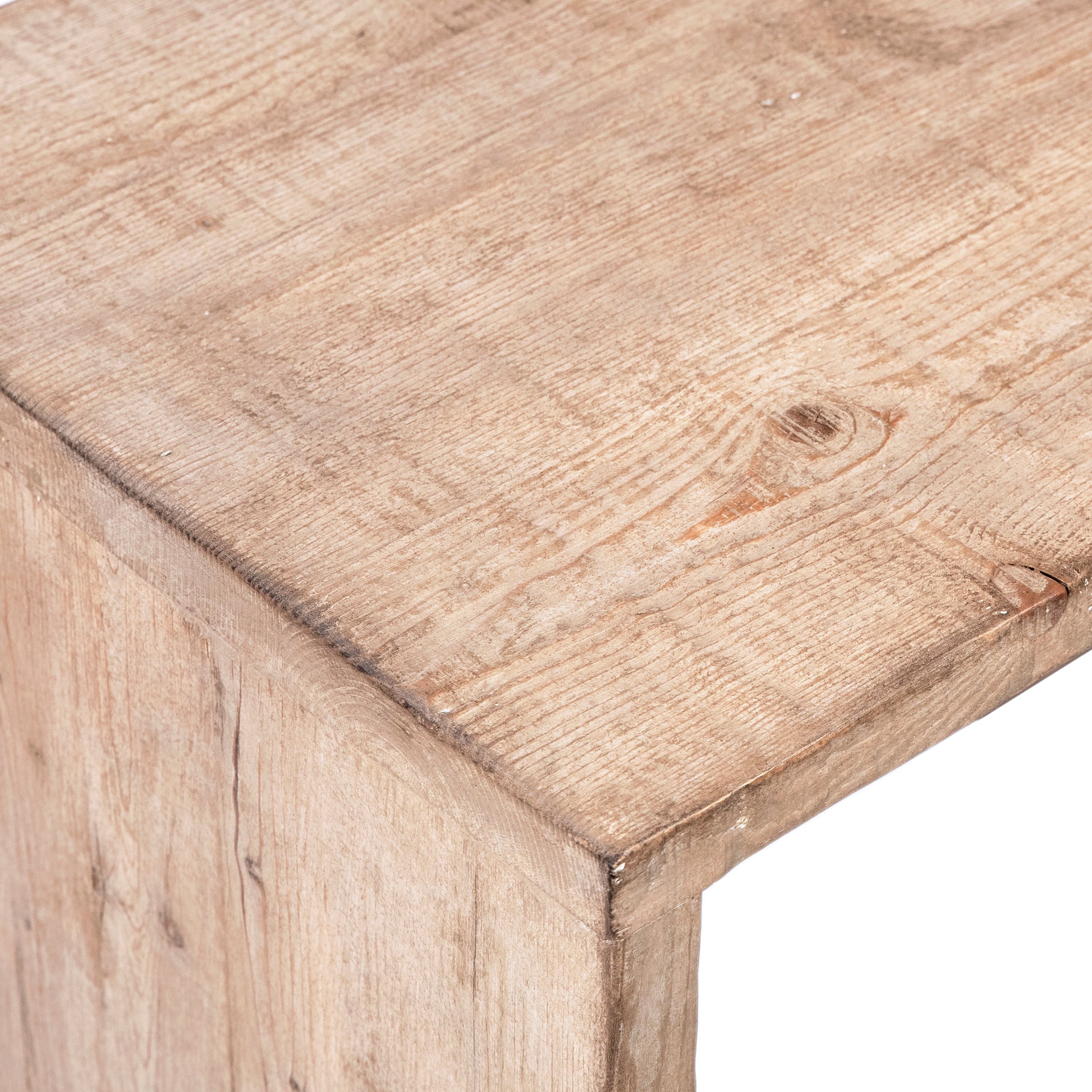 Merwin Nesting Tables - What A Room