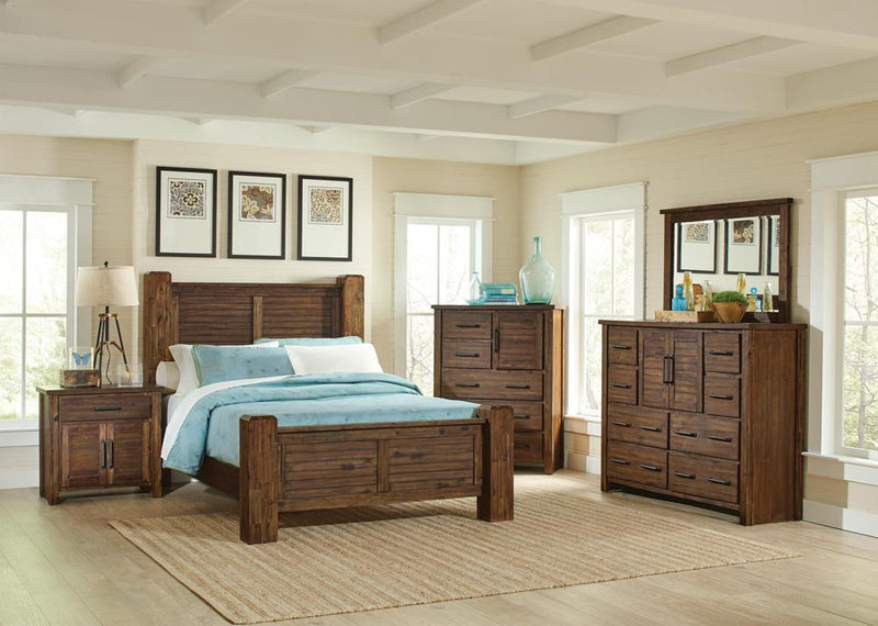 Sutter Creek Bed with Block Posts Vintage Bourbon - What A Room