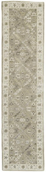 Own a home in Riverwalk in San Jose? This is the perfect traditionally styled runner for your hallway rug needs