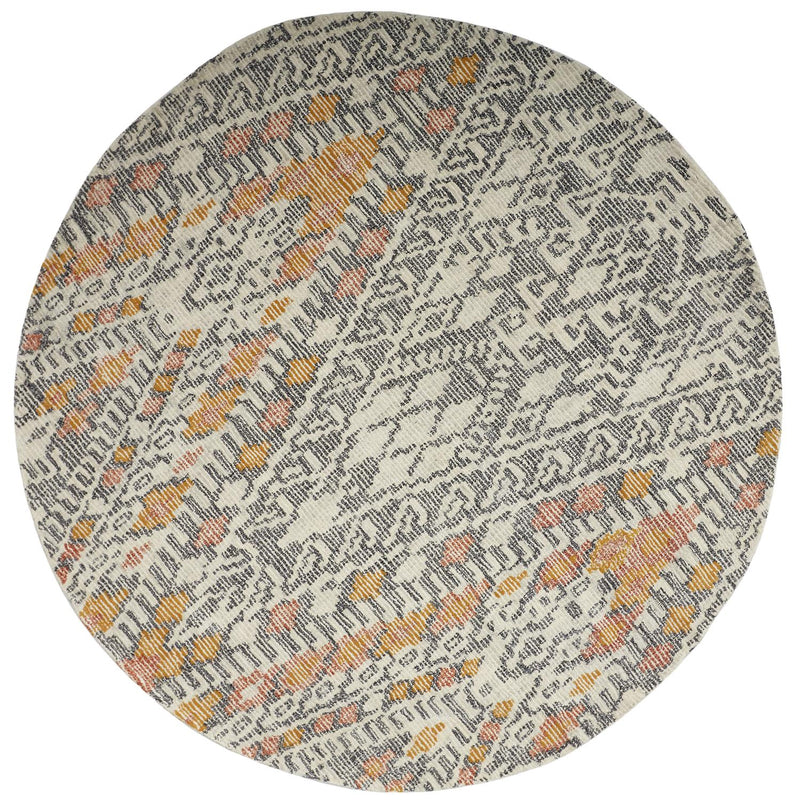 Round profile, and Old world styling on this stunning accent rug available in San Jose and the Bay Area